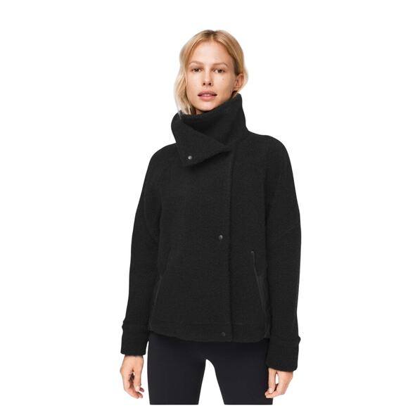 Lululemon Show Me the Sherpa Black Jacket - Picture 2 of 13